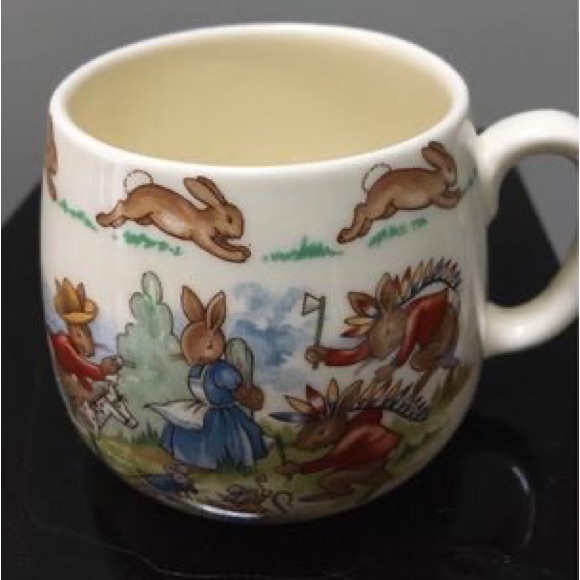 Vintage Royal Doulton Bunnykins Plate/bowl/cup Set for children. Made in England - Picture 3 of 6